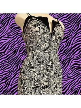 Living Dead Souls Women's Black and white Floral Skull Dress